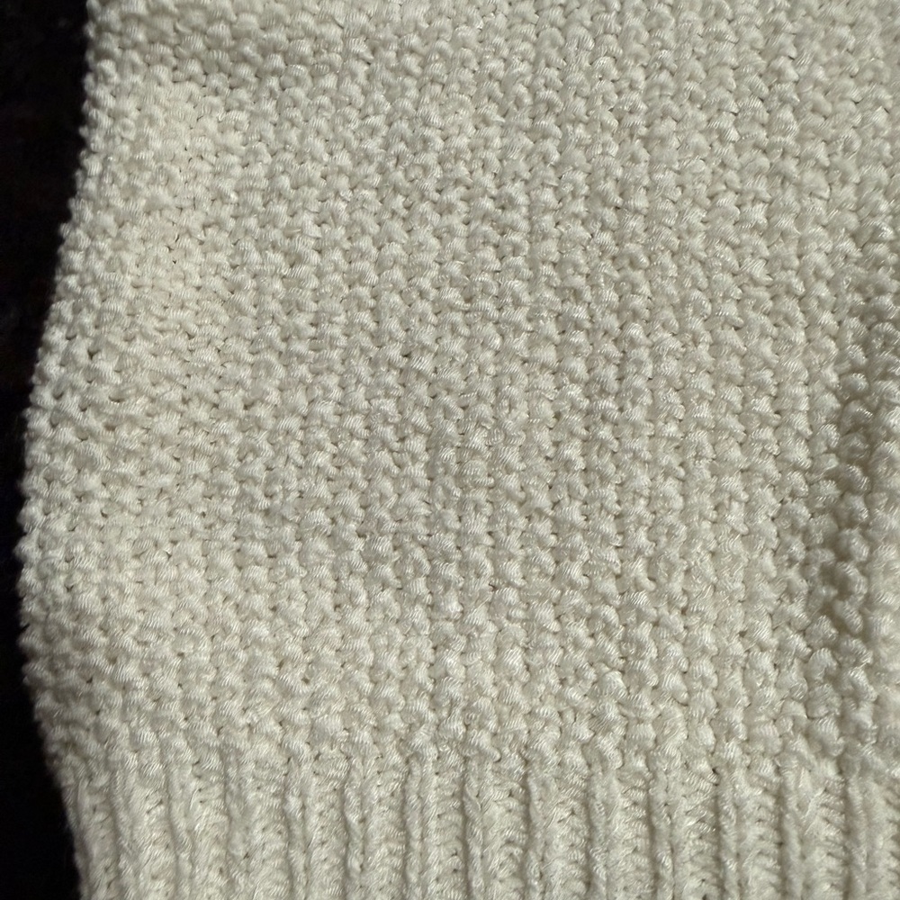 Jessica Simpson Cream Crew Neck Sweater NWOT - Picture 4 of 6